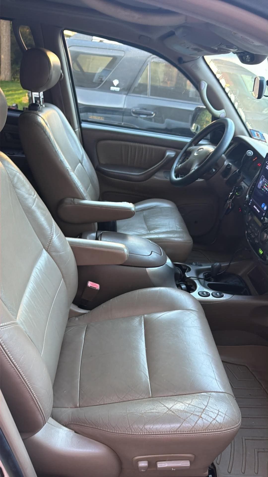 Used 2001 Toyota Sequoia Limited AWD/4WD image 16