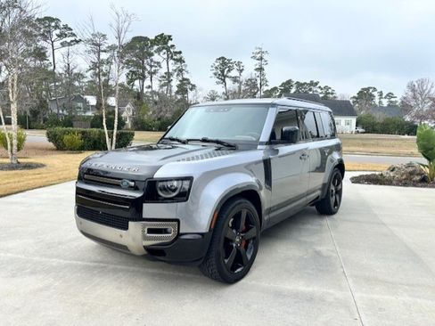 Used 2020 Land Rover Defender 110 X image 4