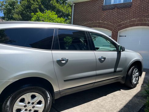 Used 2014 Chevrolet Traverse LS AWD/4WD image 5