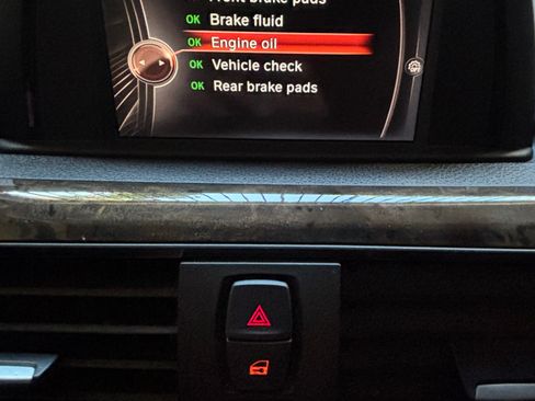 Used 2015 BMW 320i Sedan RWD image 15