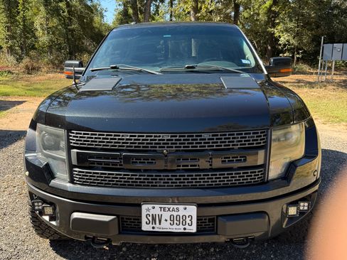 Used 2013 Ford F150 Raptor w/ Luxury Equipment Group image 2