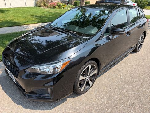 Used 2018 Subaru Impreza 2.0i Sport w/ Popular Package #2 AWD/4WD image 12