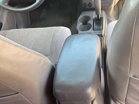 Used 2004 Toyota Tacoma PreRunner image 8