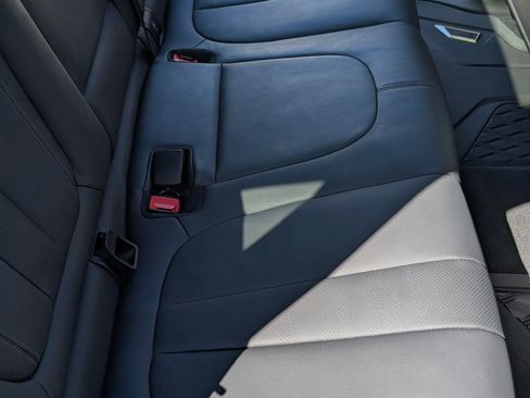 Used 2022 BMW X5 xDrive45e w/ M Sport Package image 17