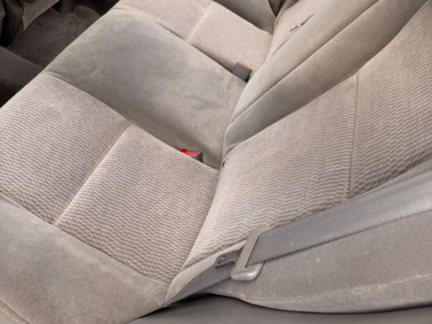 Used 2005 Toyota Corolla CE image 14