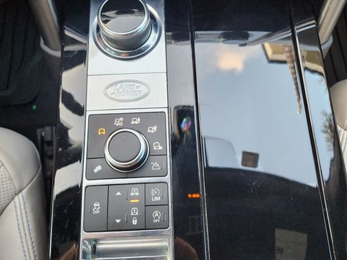 Used 2017 Land Rover Discovery HSE Luxury image 15