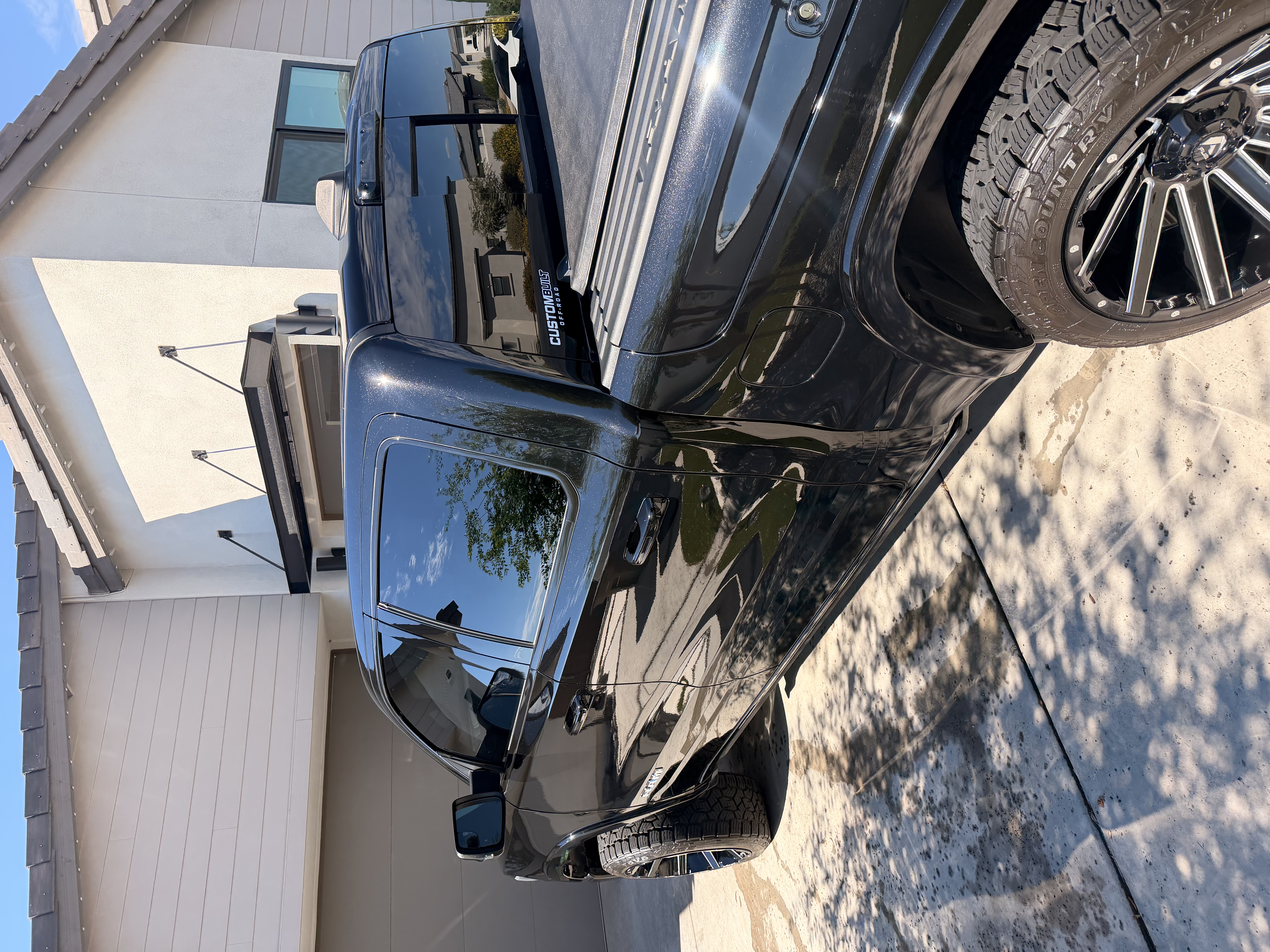 Used 2025 RAM 1500 Limited w/ Trailer Tow Group AWD/4WD image 18