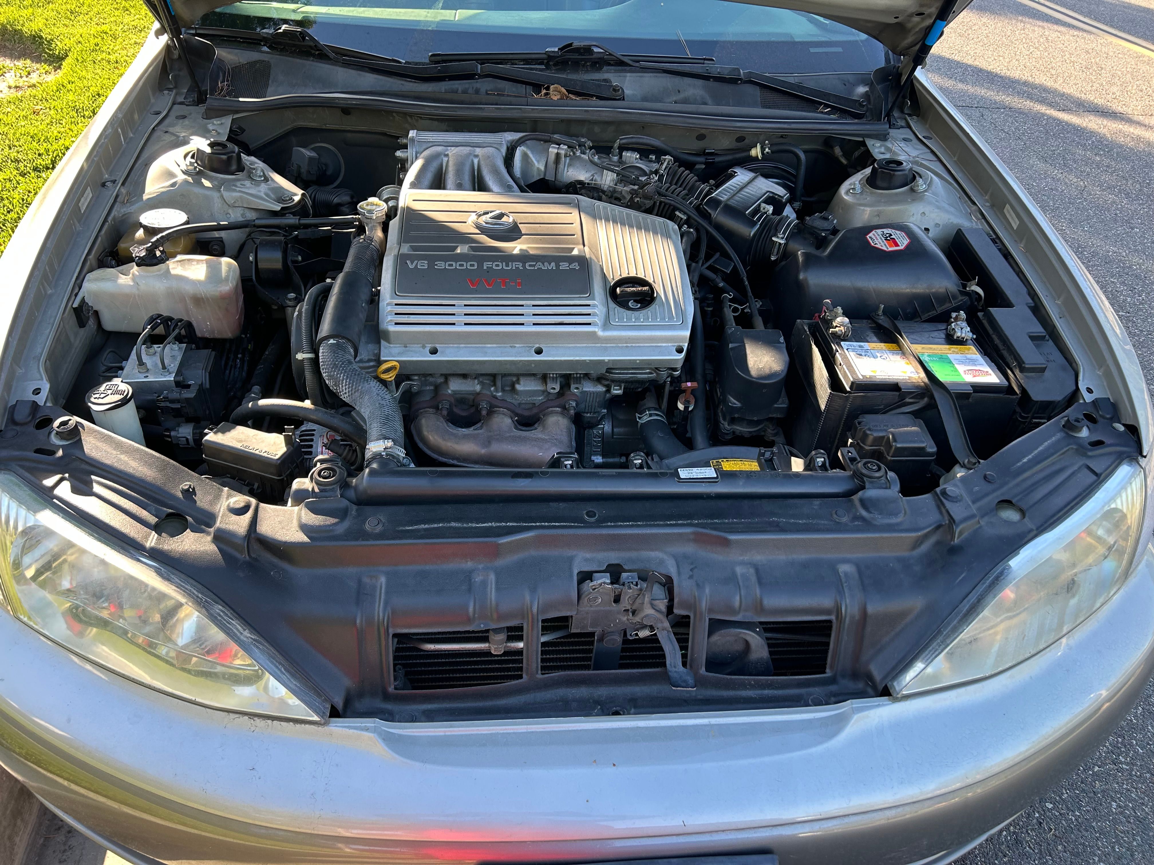 Used 1999 Lexus ES 330 FWD image 6