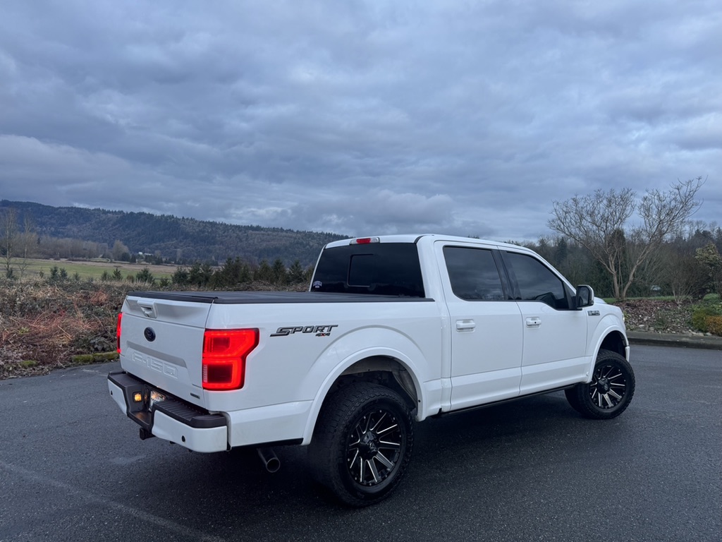 Used 2019 Ford F150 Lariat w/ Equipment Group 502A Luxury AWD/4WD image 5