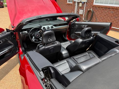 Used 2020 Ford Mustang GT Premium w/ Equipment Group 401A RWD image 12