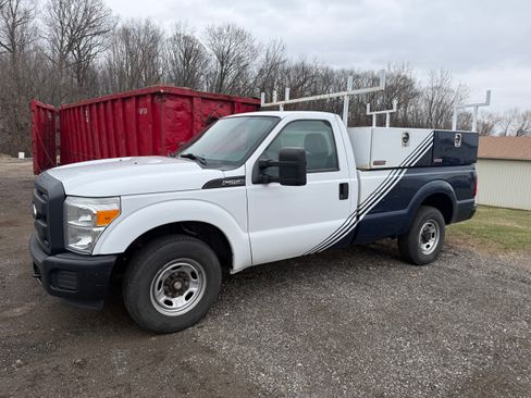 Used 2013 Ford F250 XL image 4
