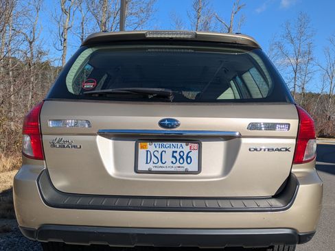 Used 2008 Subaru Outback 2.5i Limited L.L. Bean image 20