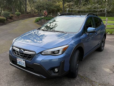 Used 2023 Subaru Crosstrek 2.5i Limited w/ Popular Package #3 image 4