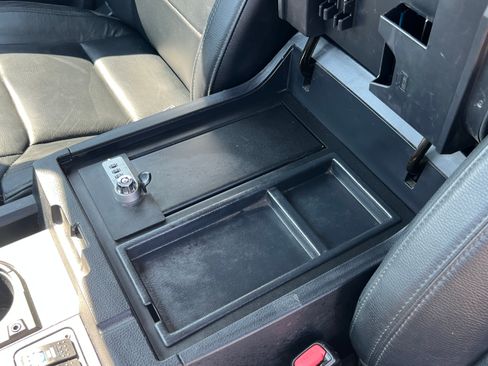 Used 2017 Toyota Tundra Limited image 22