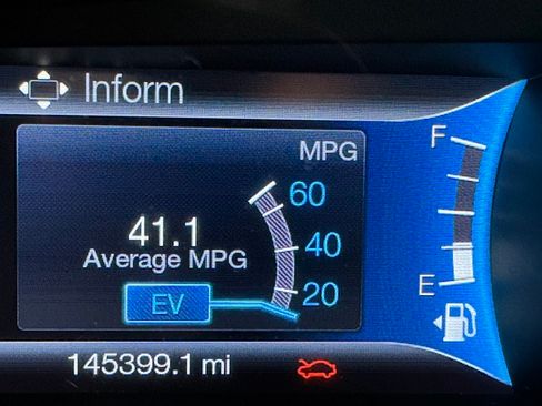 Used 2014 Ford Fusion SE w/ Equipment Group 502A FWD image 19