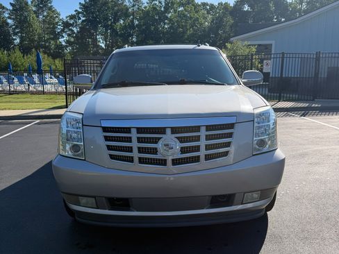 Used 2008 Cadillac Escalade EXT AWD/4WD image 6