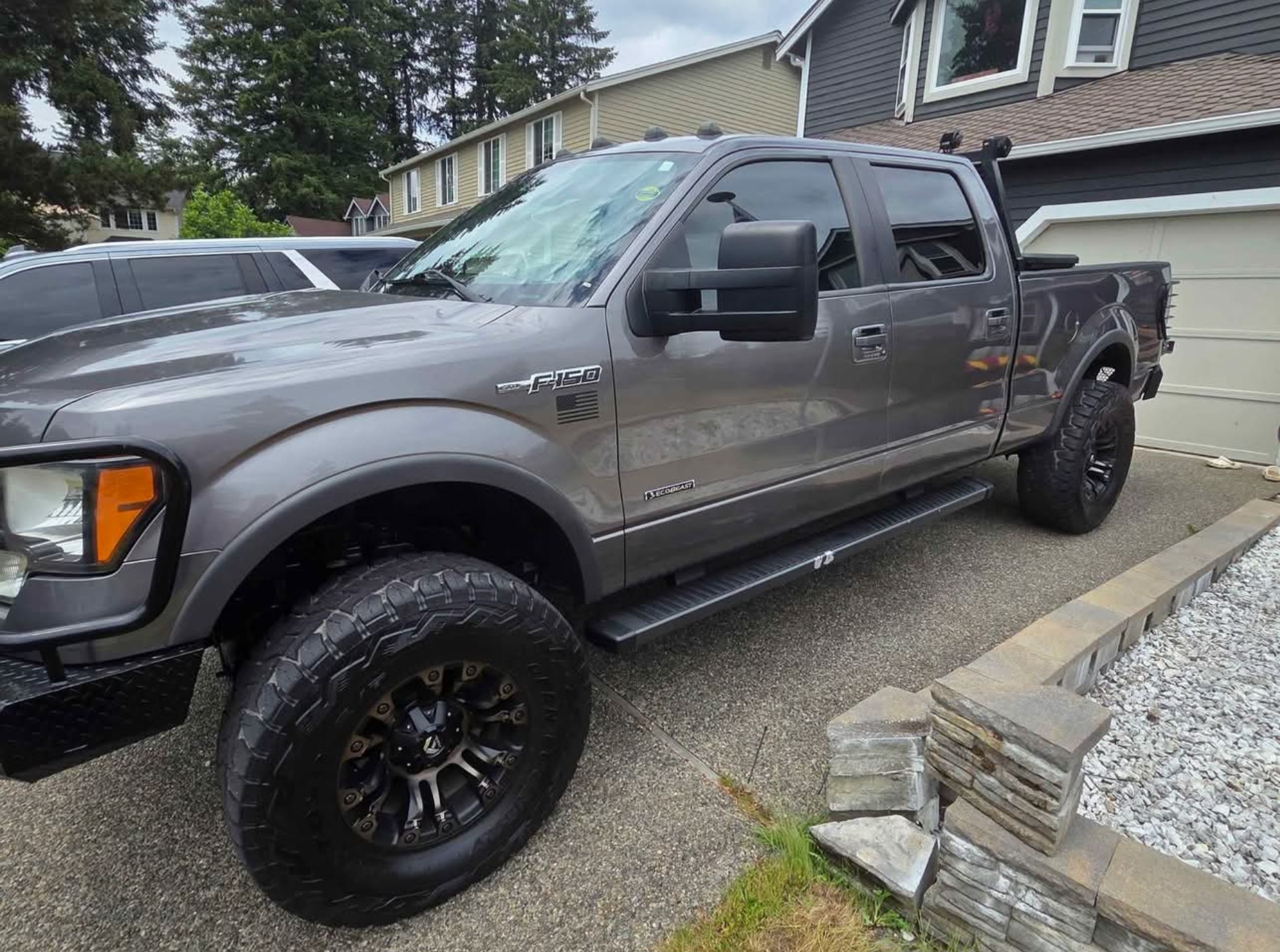Used 2014 Ford F150 FX4 w/ Equipment Group 401A Mid AWD/4WD image 5