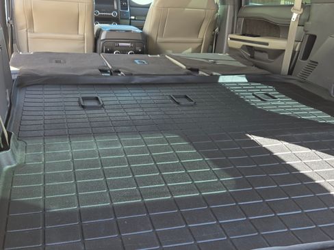 Used 2021 Ford Expedition Limited image 21