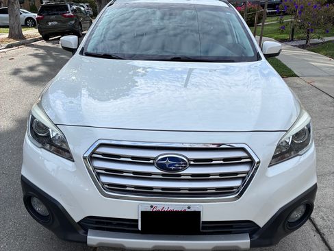 Used 2016 Subaru Outback 2.5i Limited AWD/4WD image 1
