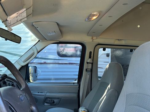 Used 2007 Ford E-350 and Econoline 350 XL image 17