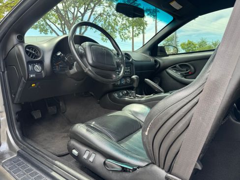 Used 2002 Pontiac Firebird Trans Am RWD image 21