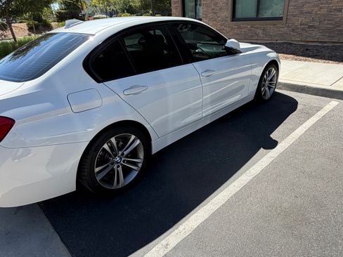 Used 2016 BMW 328i Sedan RWD image 6