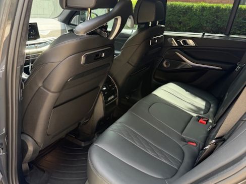Used 2026 BMW X5 M60i image 9