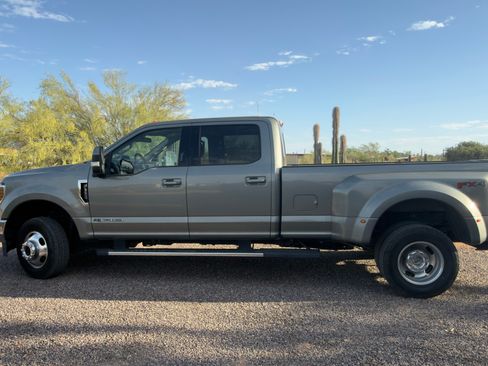 Used 2019 Ford F350 Lariat w/ Tow Technology Bundle AWD/4WD image 6
