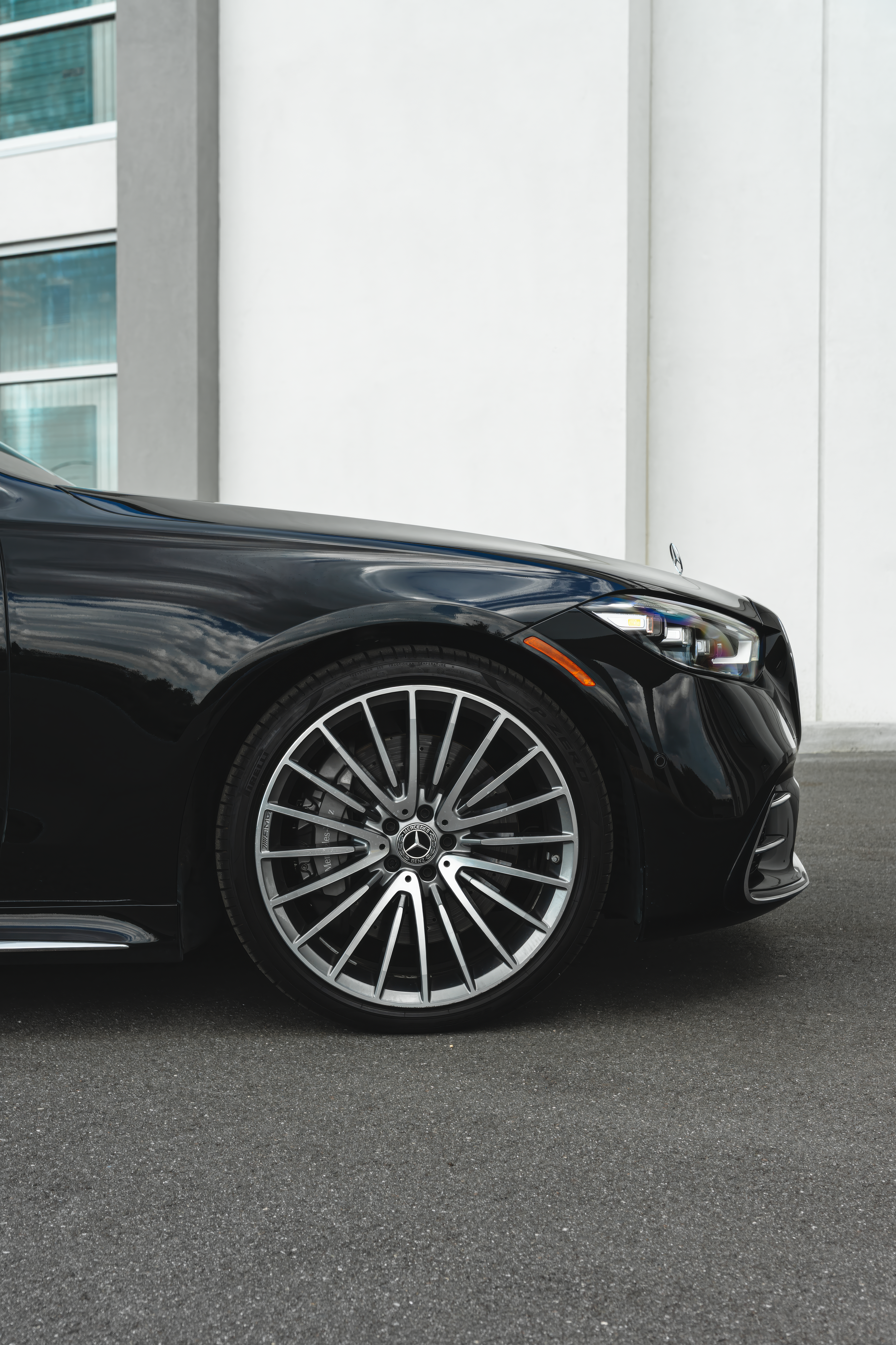Used 2022 Mercedes-Benz S 580 4MATIC Sedan image 4