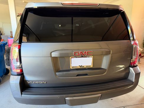 Used 2020 GMC Yukon SLT w/ HD Trailering Package image 13