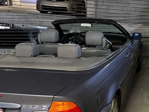 Used 2001 BMW 325Ci Convertible RWD image 9