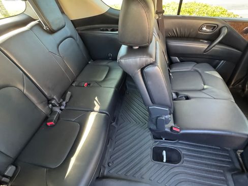 Used 2023 Nissan Armada SL image 19