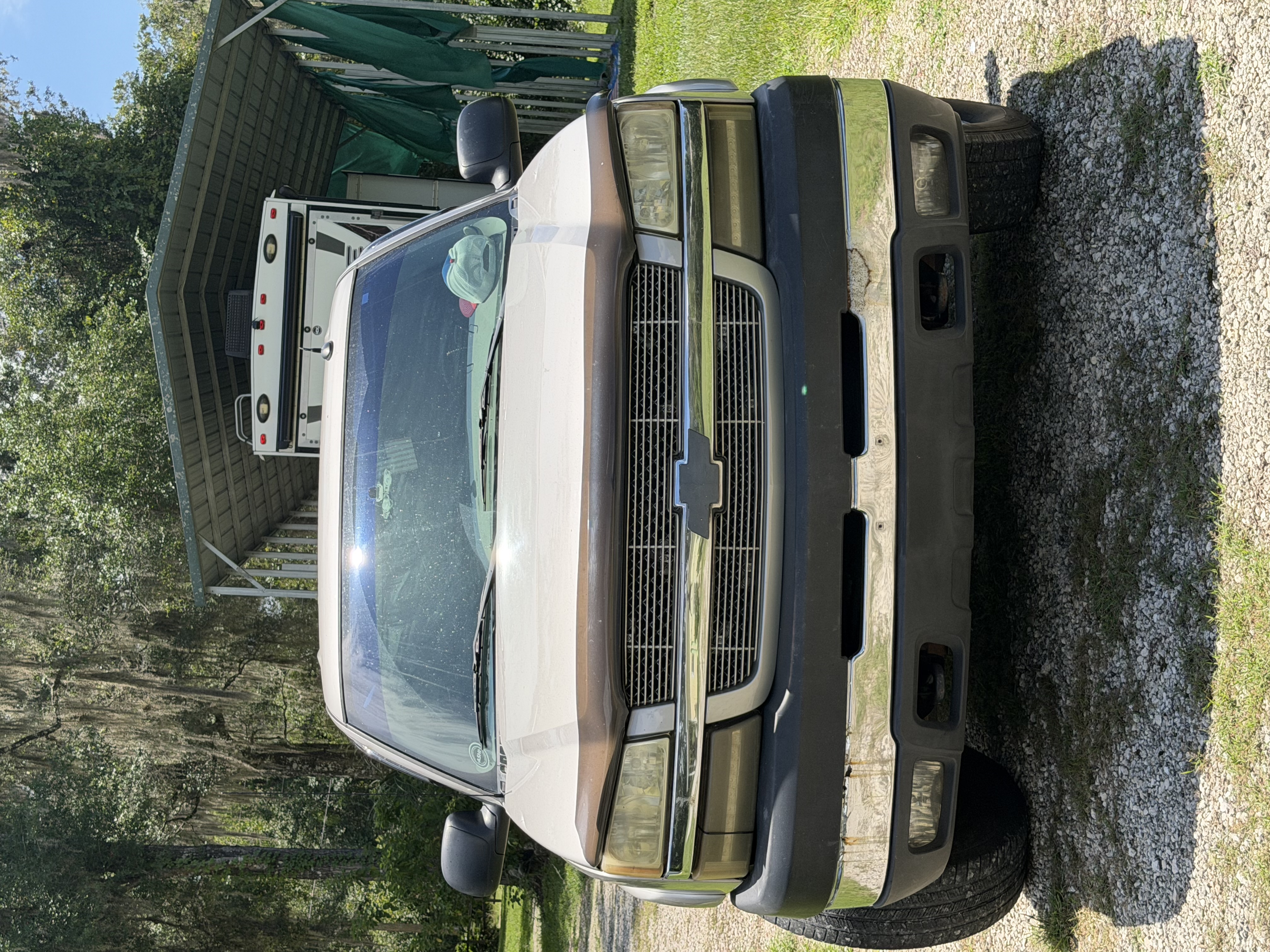 Used 2004 Chevrolet Silverado 2500 LT w/ Heavy-Duty Power Package RWD image 6