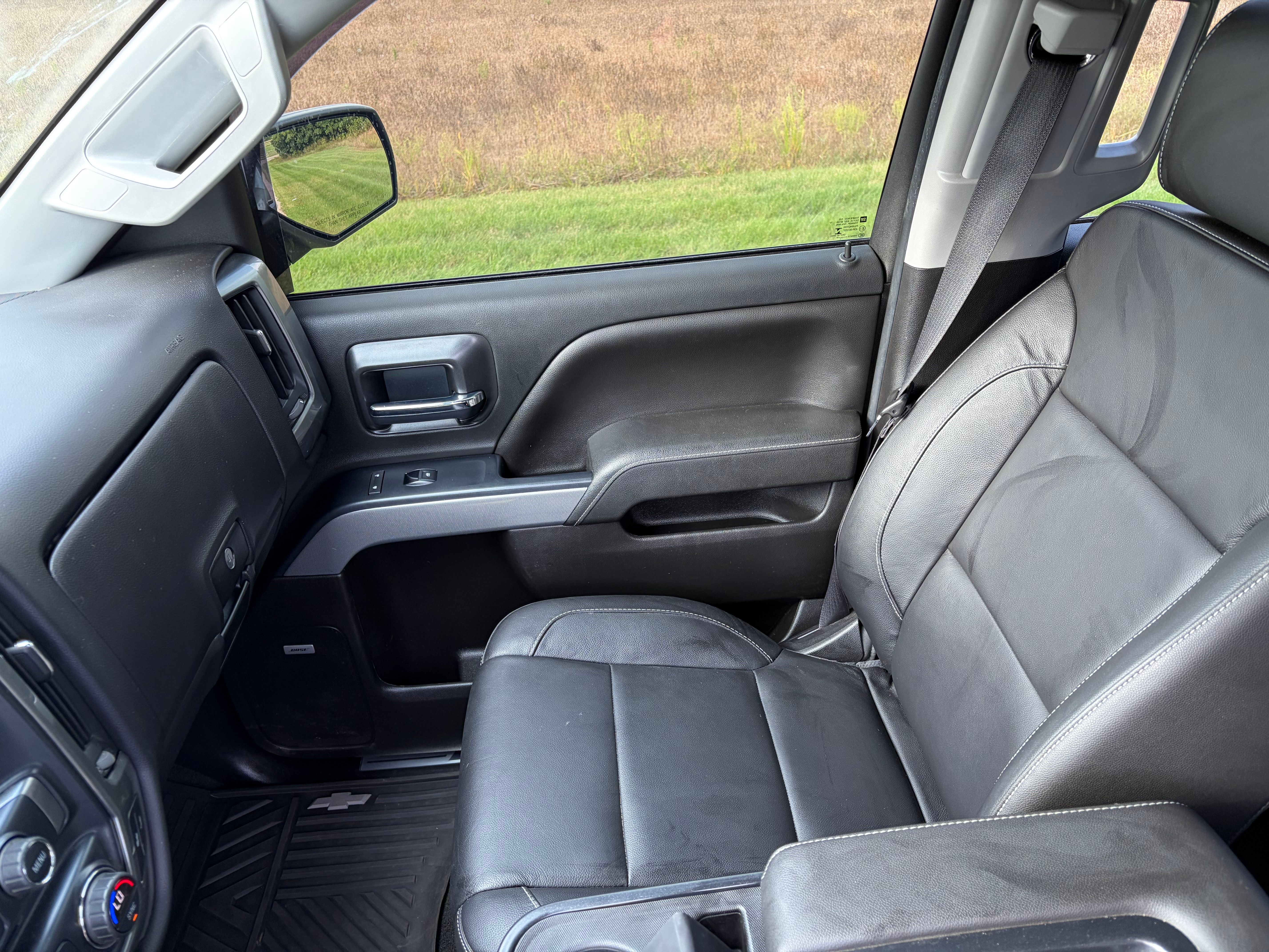 Used 2018 Chevrolet Silverado 2500 LT w/ LT Convenience Package AWD/4WD image 10