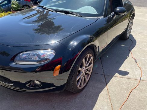 Used 2008 MAZDA MX-5 Miata Grand Touring w/ Premium Pkg RWD image 5