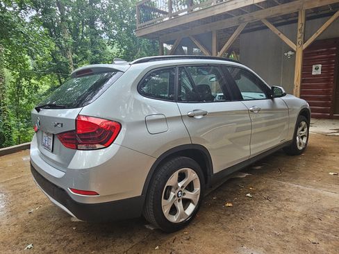 Used 2015 BMW X1 sDrive28i image 2