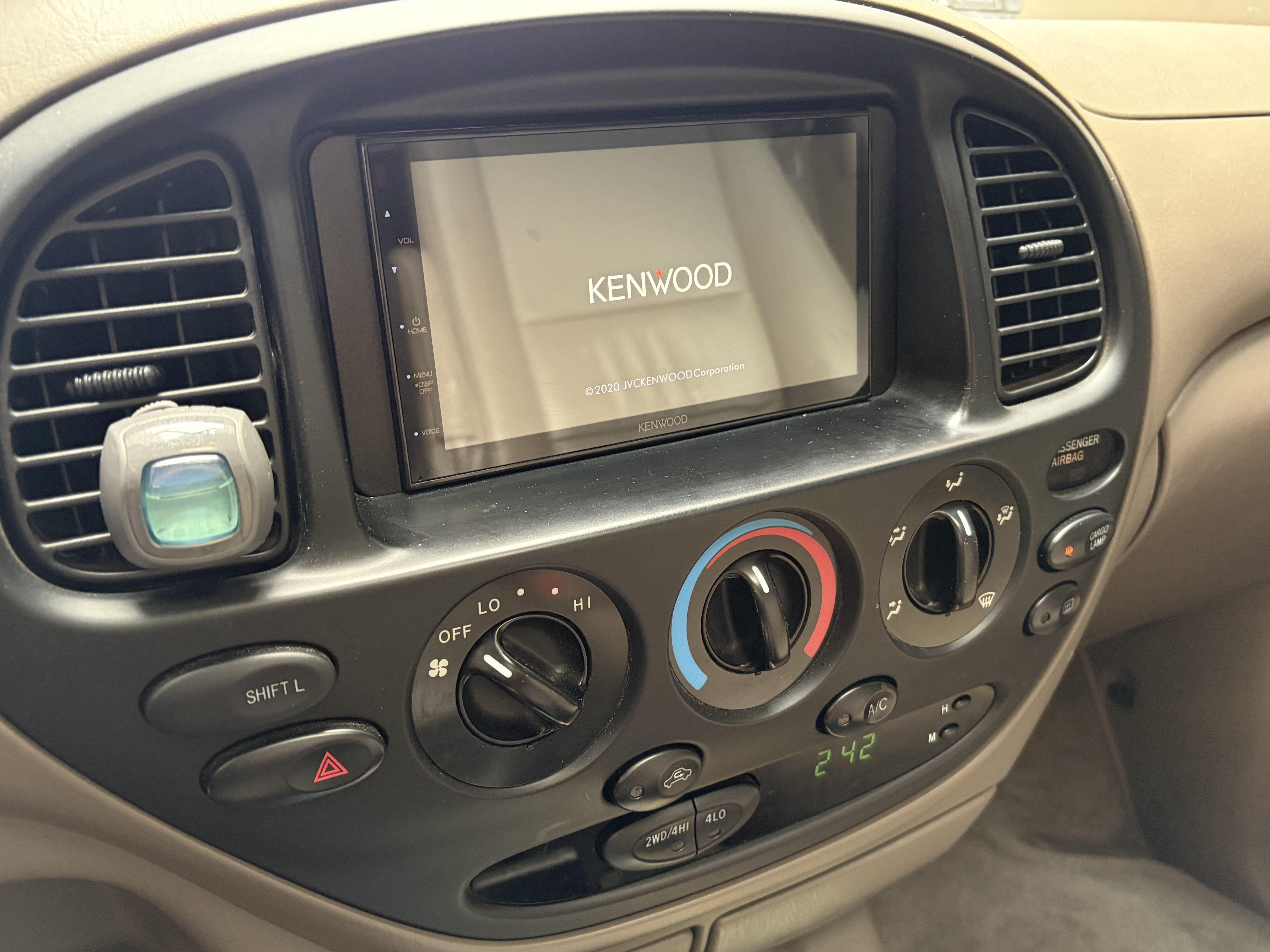 Used 2006 Toyota Tundra SR5 w/ All Weather Guard Pkg AWD/4WD image 12