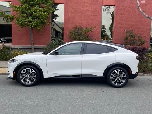 Used 2023 Ford Mustang Mach-E Premium image 6