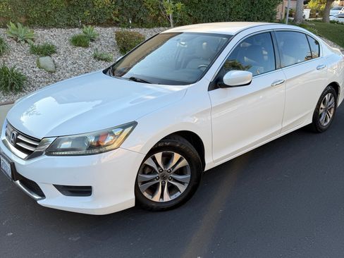 Used 2015 Honda Accord LX image 1
