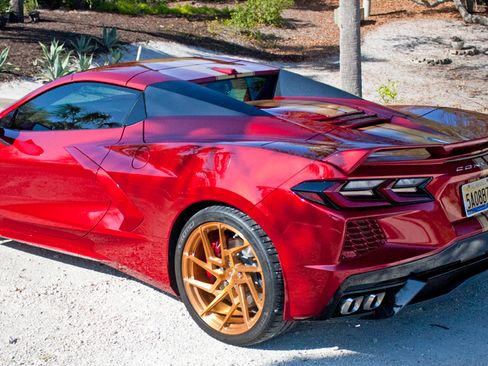 Used 2022 Chevrolet Corvette Stingray Premium Conv w/ Z51 Performance Package image 4