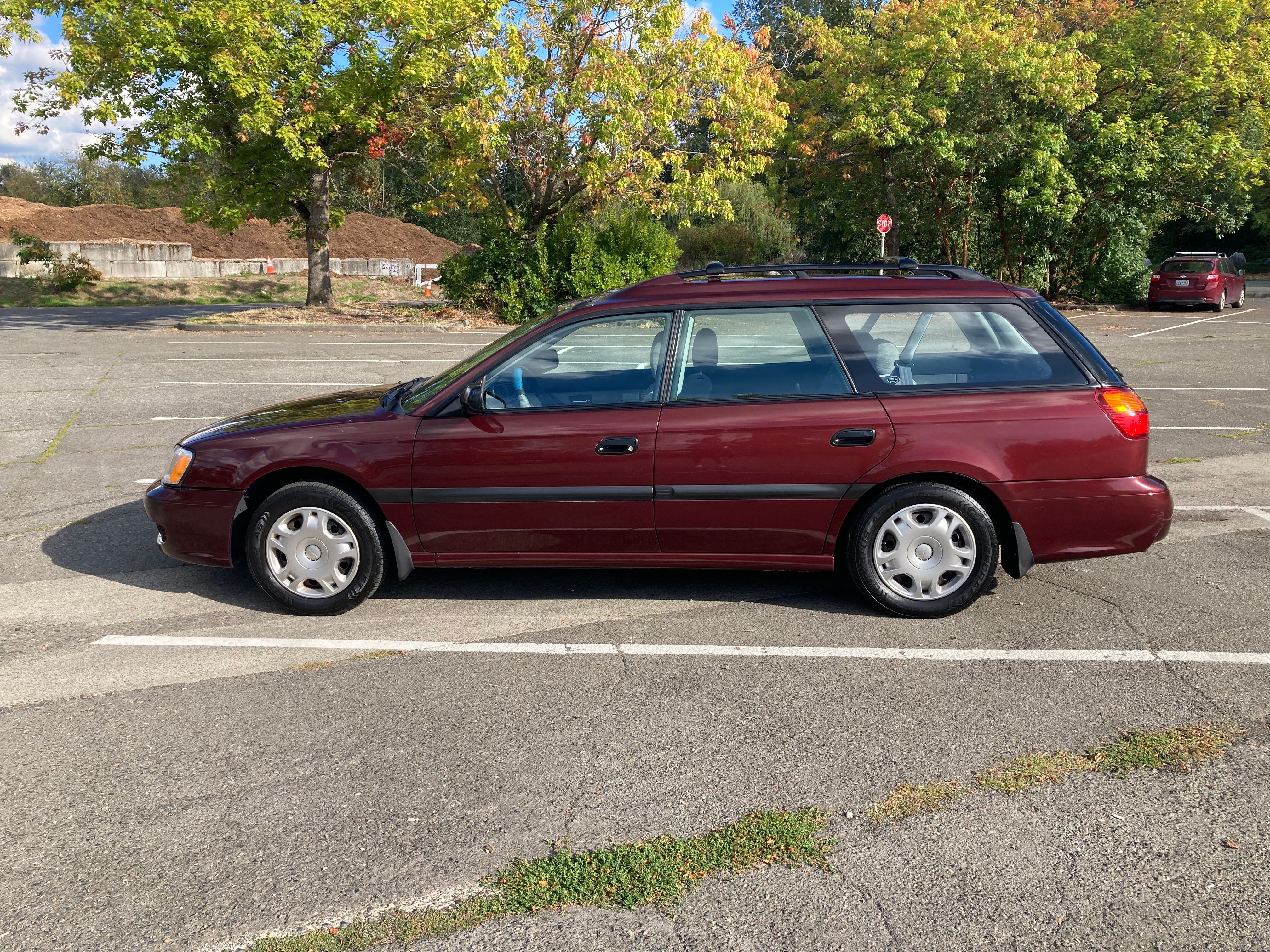 Used 2000 Subaru Legacy L AWD/4WD image 1