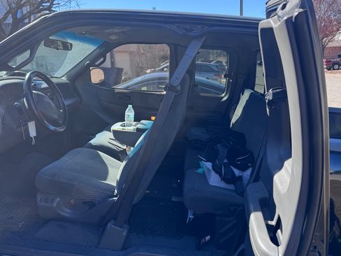 Used 2001 Ford F150 2WD SuperCab image 2