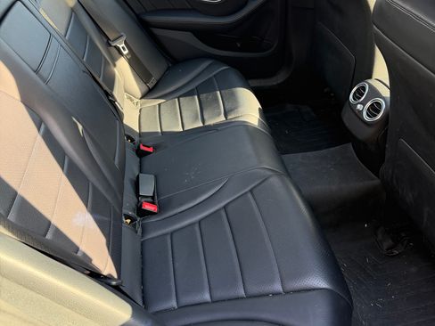 Used 2017 Mercedes-Benz C 300 4MATIC Sedan image 5