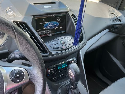 Used 2014 Ford Escape SE w/ Equipment Group 201A FWD image 10