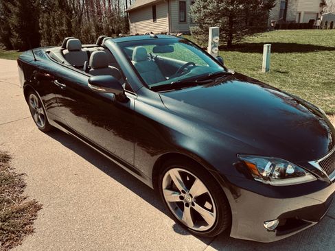 Used 2011 Lexus IS 350C w/ Luxury Pkg image 1