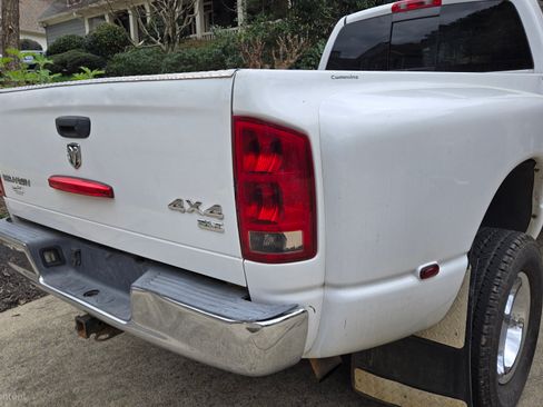 Used 2006 Dodge Ram 3500 Truck SLT image 8