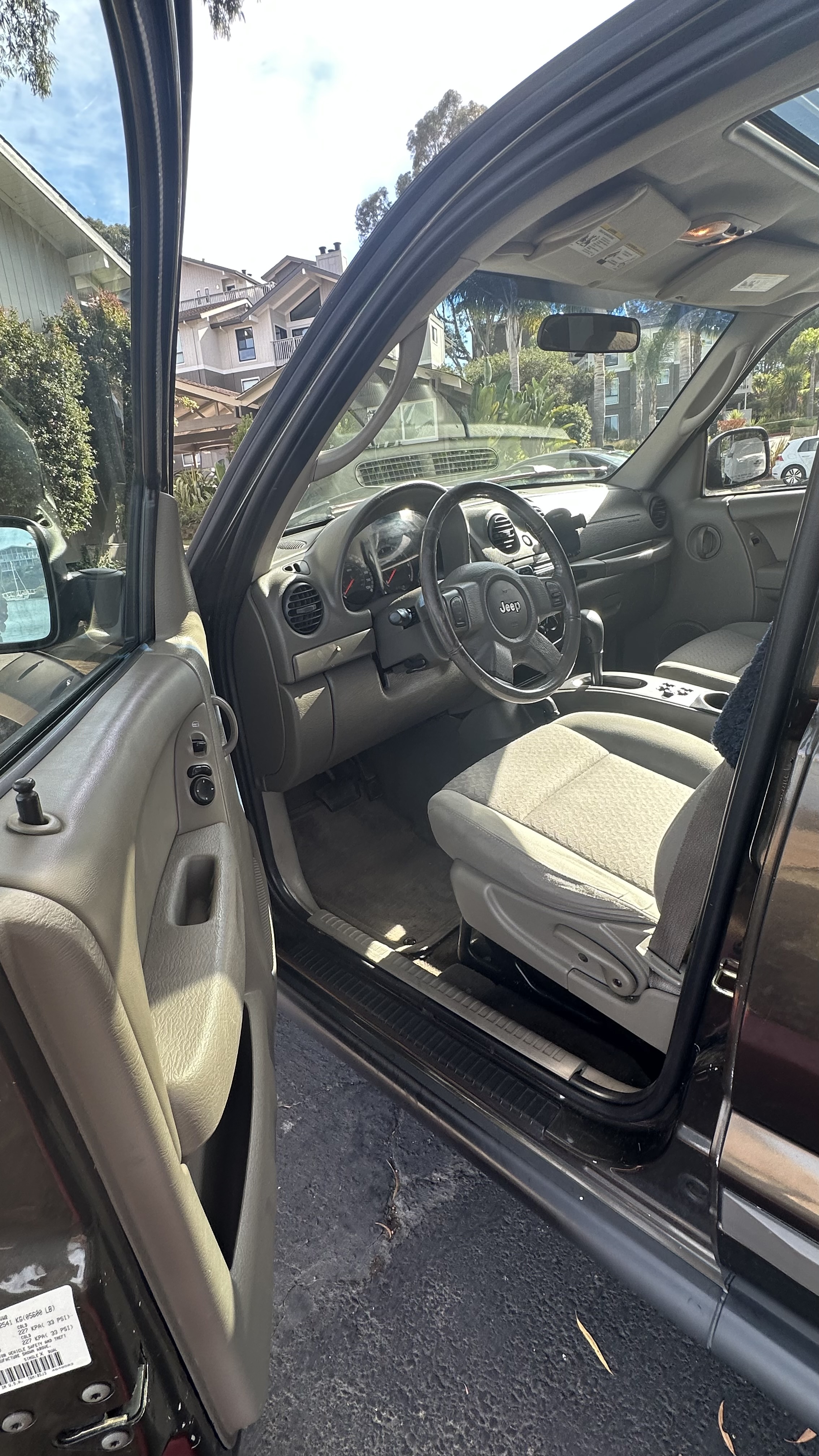 Used 2006 Jeep Liberty Renegade w/ Trailer Tow Group AWD/4WD image 15