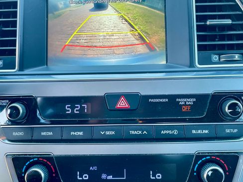 Used 2016 Hyundai Sonata Sport w/ Option Group 02 image 11