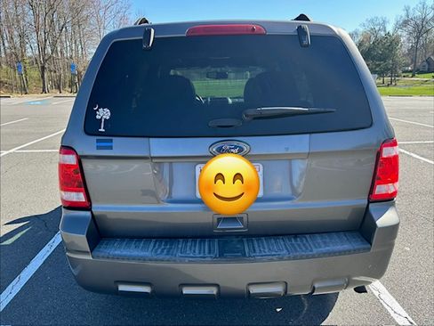 Used 2011 Ford Escape XLT w/ 203A Rapid Spec Order Code image 5