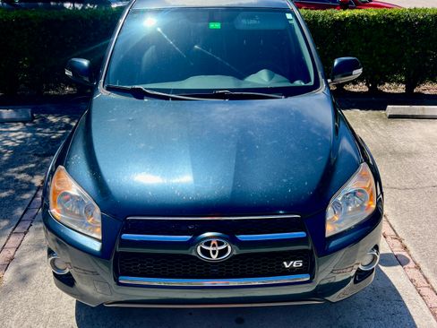 Used 2010 Toyota RAV4 Limited image 1